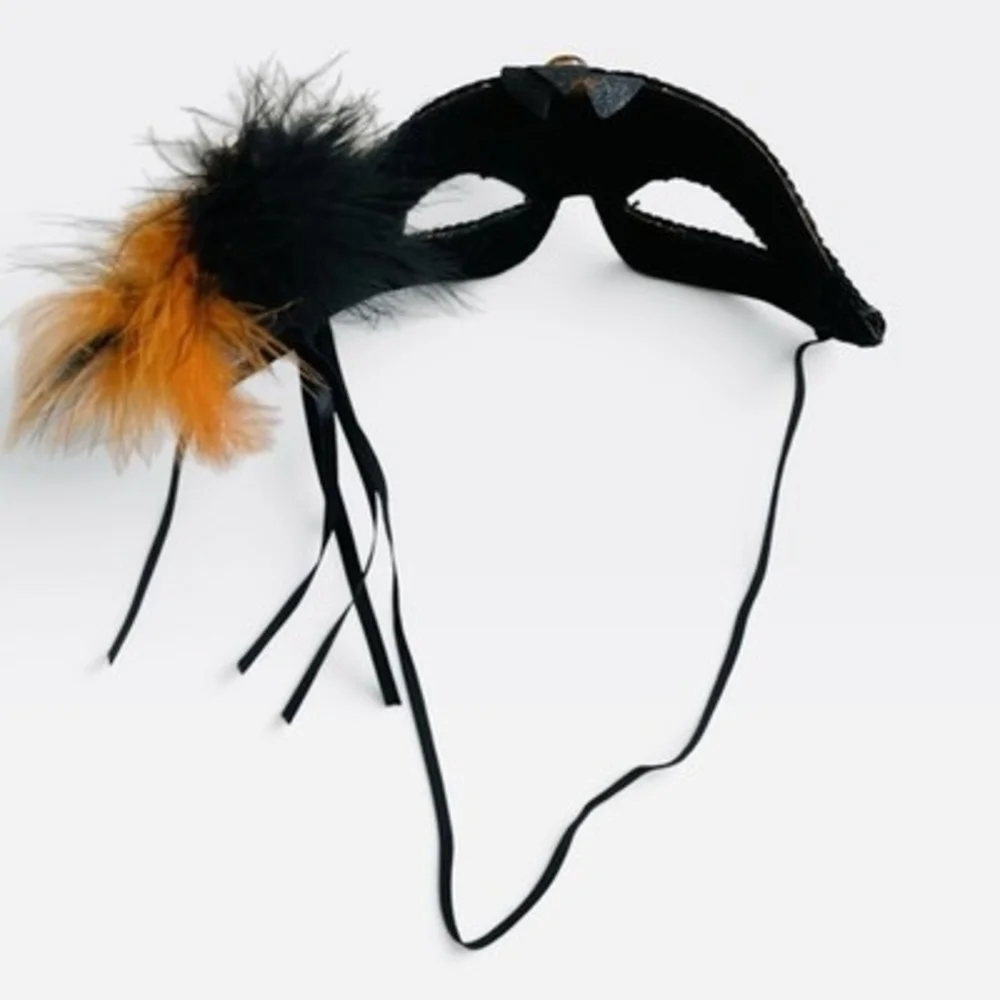 Venetian Masquerade Mask Gold Glitter Feather Trim Halloween Costume Party VG